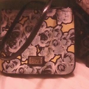 Crossbody strap large coin/purse purse